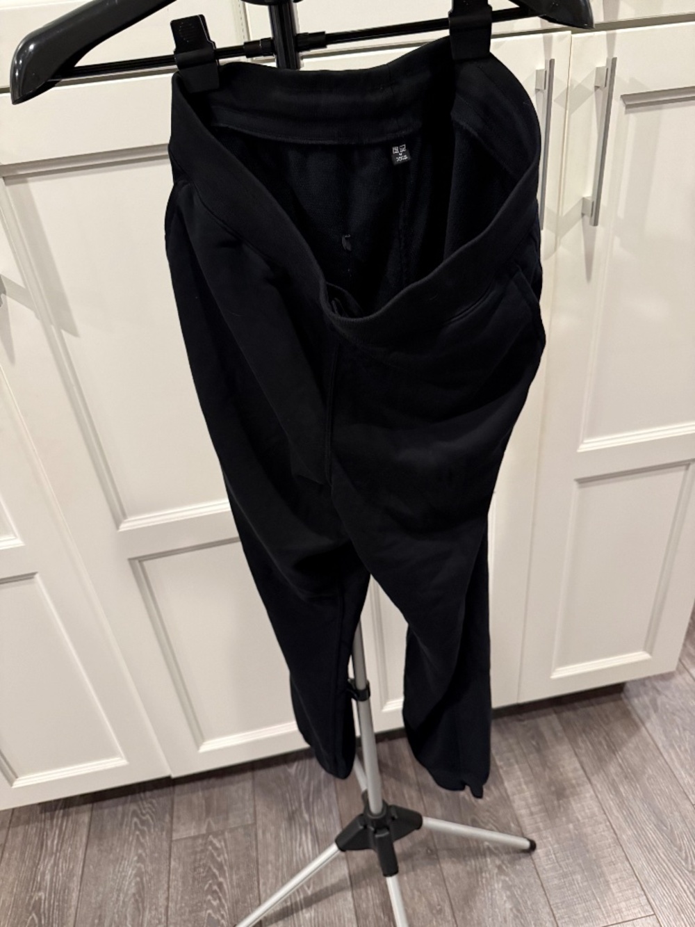 Uniqlo Black Sweatpants Jogger Pants Men's Size 34-36 Elastic Waist